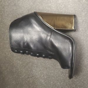 Kenneth Cole ankle boots